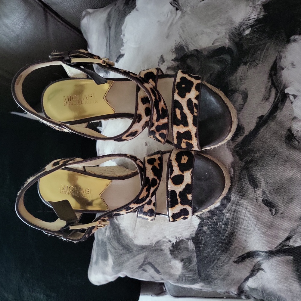 Mk leopard wedges